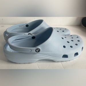 NWT Crocs men’s Classic Clogs